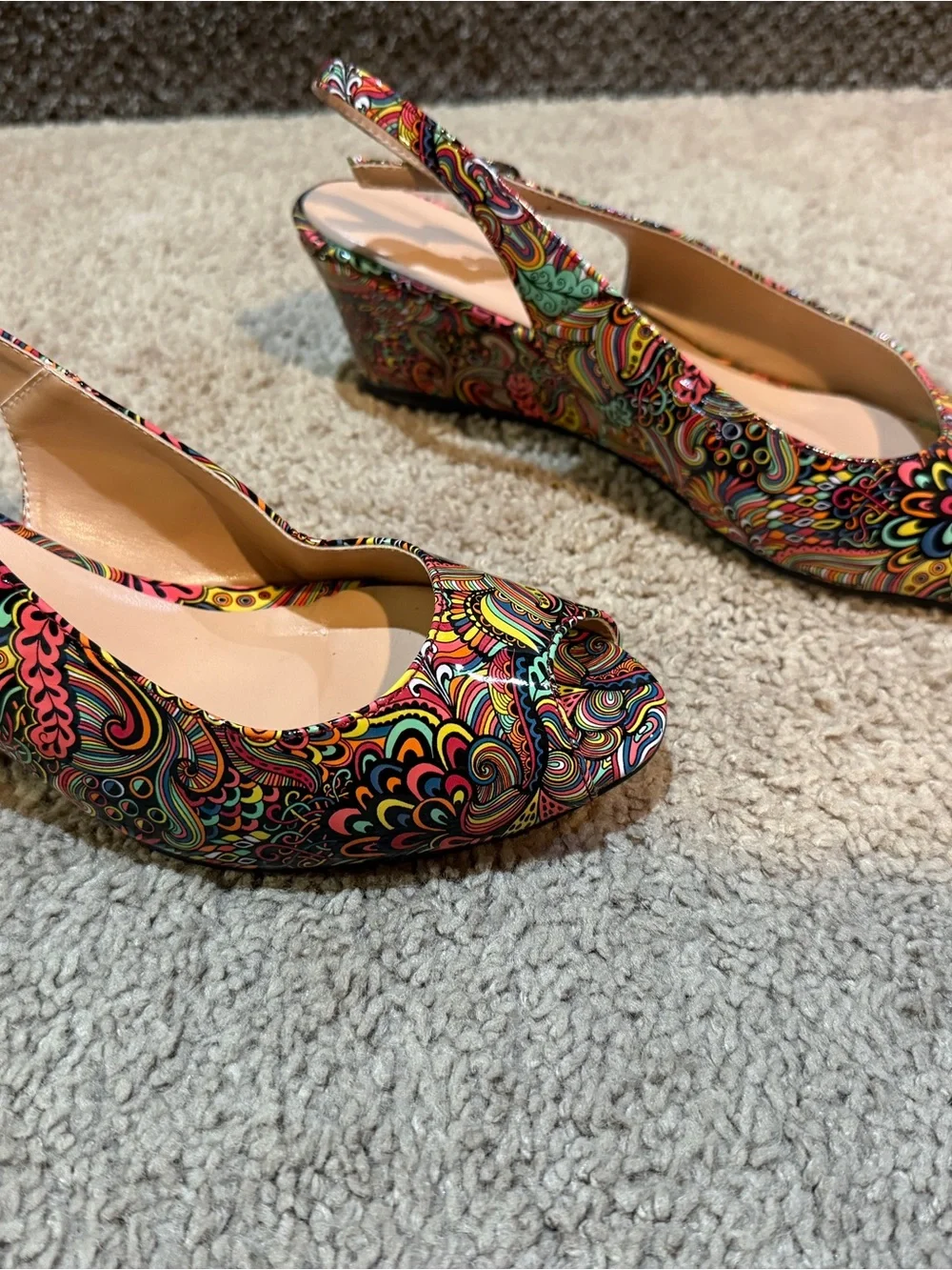 Multicolor Paisley Slingback Peep-Toe wedges